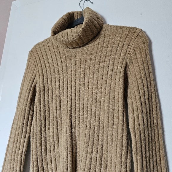 Forever 21 beige capsule wardrobe soft ribbed turtleneck Size L - Picture 2 of 5